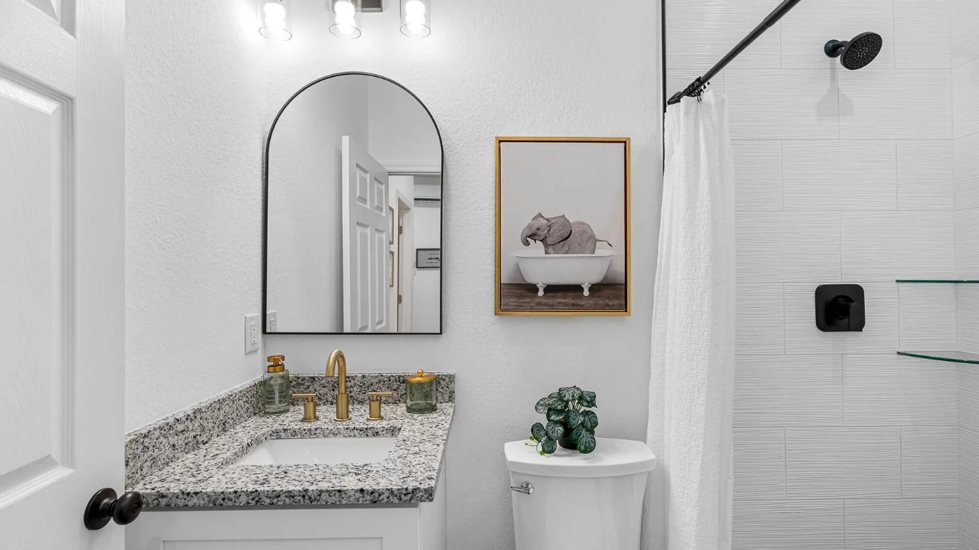 Prime Location Retreat Stylish Guest Suite Tampa Apartment